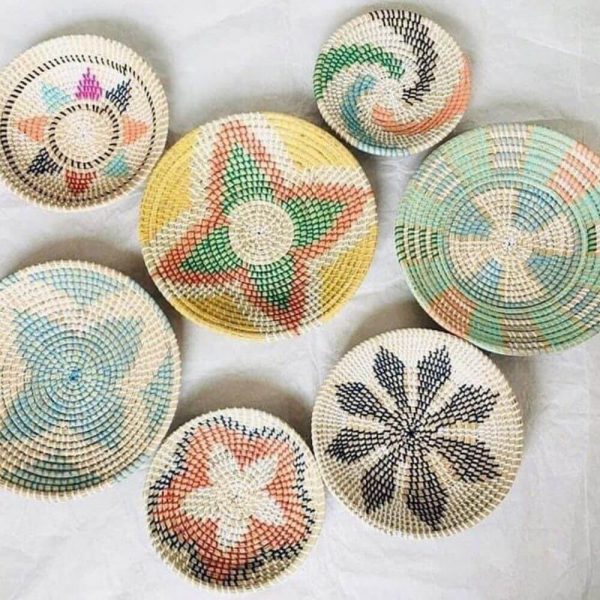 7 colorful seagrass wall hanging plates