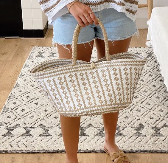 seagrass handbag with white pattern