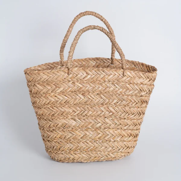 Its distinct vintage style, versatility, durability, and functional design have made Seagrass Tote timeless and appropriate for any occasion.