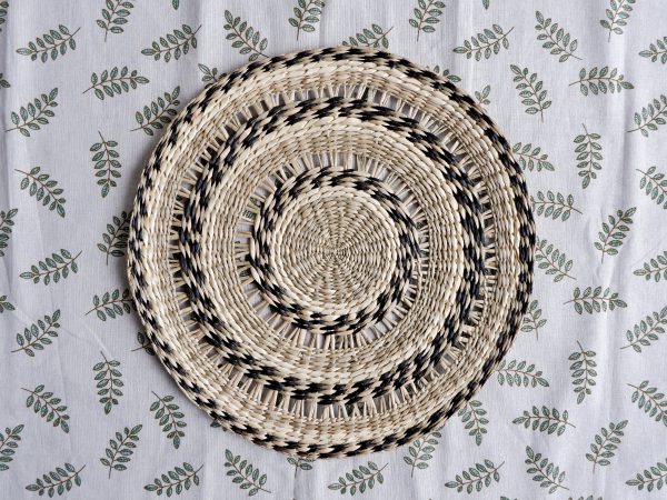 Woven seagrass round placemat
