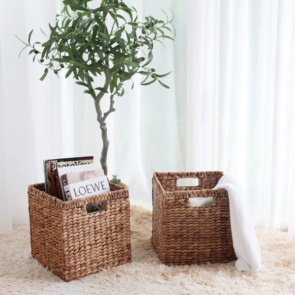 Woven Baskets for Storage (Set of 2) Natural Wicker Hyacinth Storage Basket with Firm Built-in Handles, Multifunction Handwoven Basket for Organizing